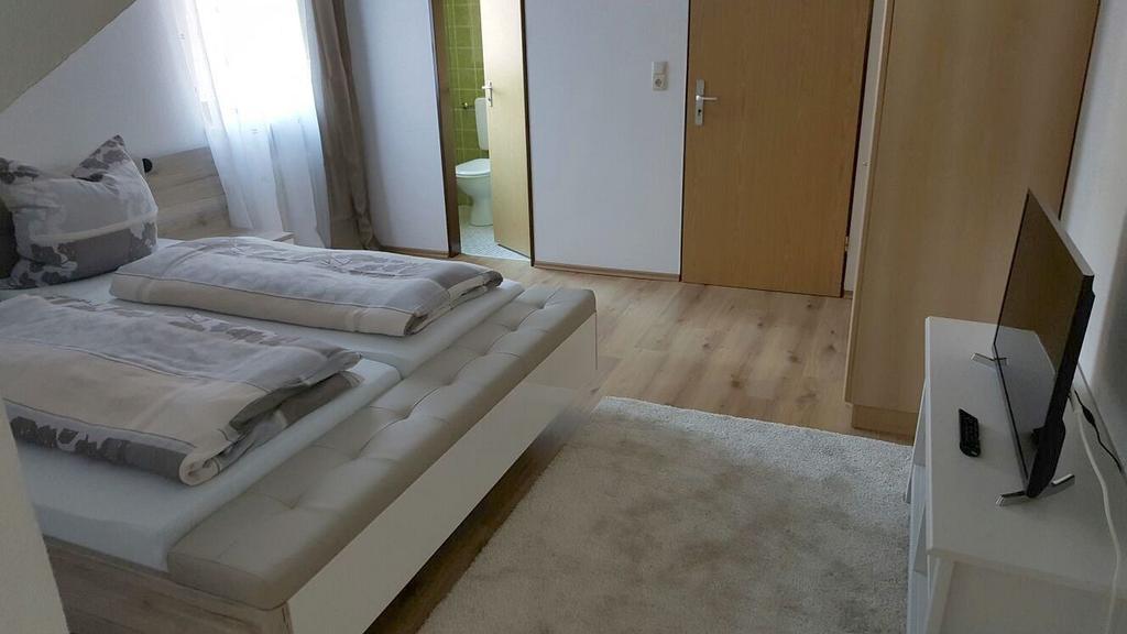 Pension Hofer Бад-Бернек  Экстерьер фото